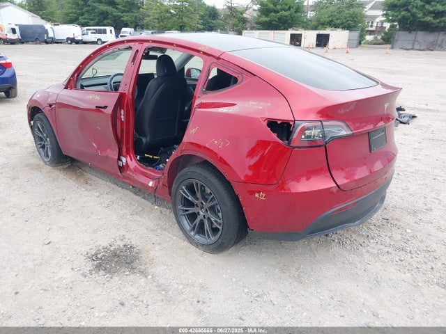 7SAYGDEE2RF201815 Tesla Model Y