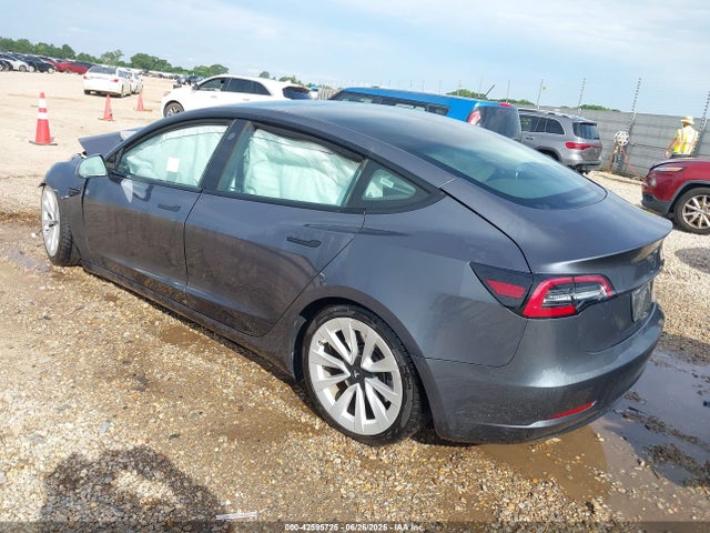 2023 TESLA MODEL 3 5YJ3E1EA0PF438499 Photo 2