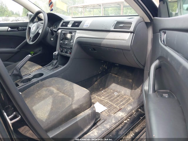 Volkswagen 2014 2014 1VWAP7A33EC025978 Image 5