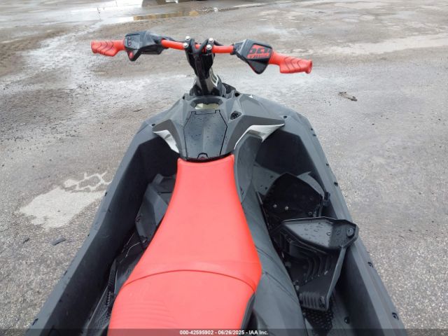 2021 SEADOO OTHER YDV15296J021 Photo 4