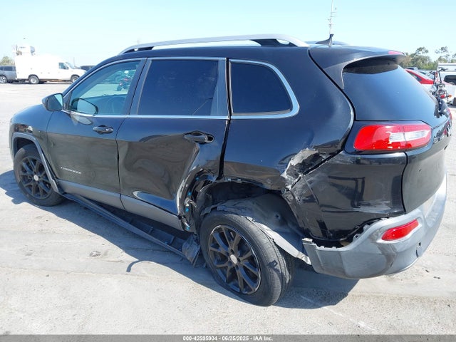 1C4PJLCS7GW107676 Jeep Cherokee