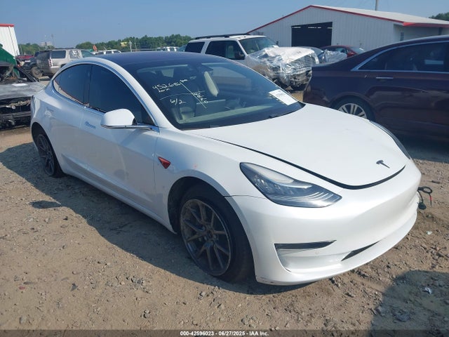 2019 TESLA MODEL 3 5YJ3E1EB1KF452686 Photo 0
