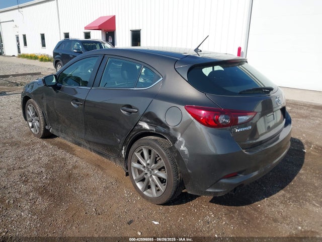 3MZBN1L35JM182117 Mazda py