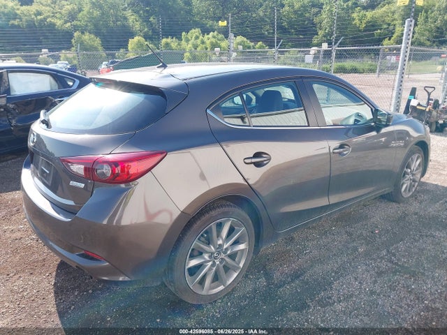 3MZBN1L35JM182117 Mazda py