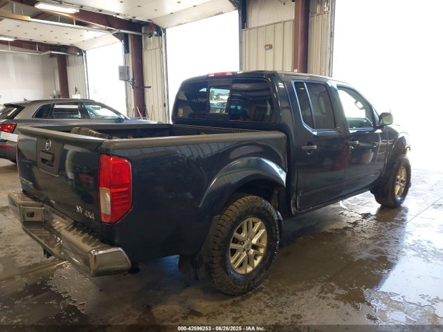 1N6AD0EV6FN735426 Nissan 2015
