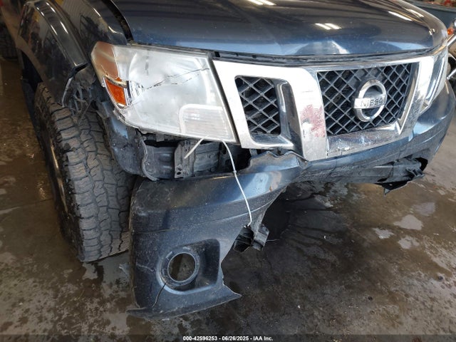 1N6AD0EV6FN735426 Nissan 2015
