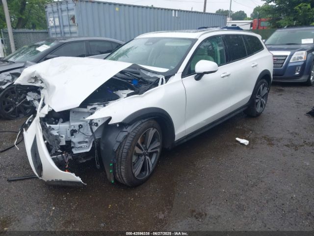 2024 VOLVO V60 CROSS COUNTRY YV4L12WY3R2141307 Photo 1