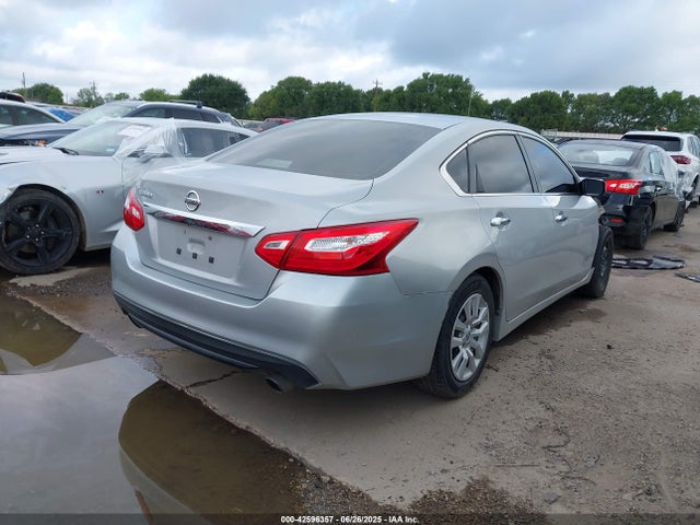 1N4AL3AP7HN341702 Nissan 2017