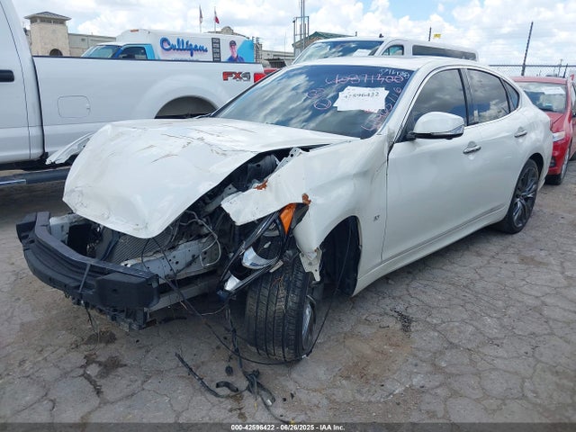 Infiniti 2017 2017 JN1BY1AP3HM741611 Image 2