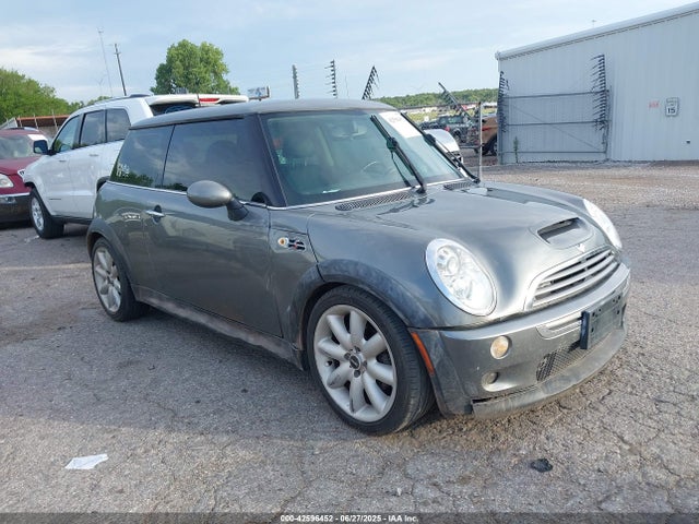 2006 MINI COOPER S WMWRE33536TJ37021 Photo 0