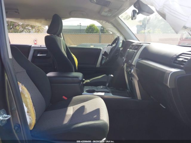 2023 TOYOTA 4RUNNER JTEEU5JR7P5301992 Photo 4