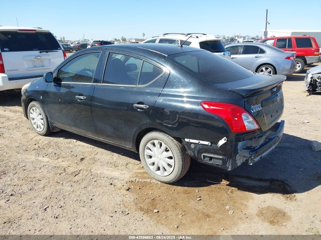 3N1CN7AP4FL938911 Nissan 2015