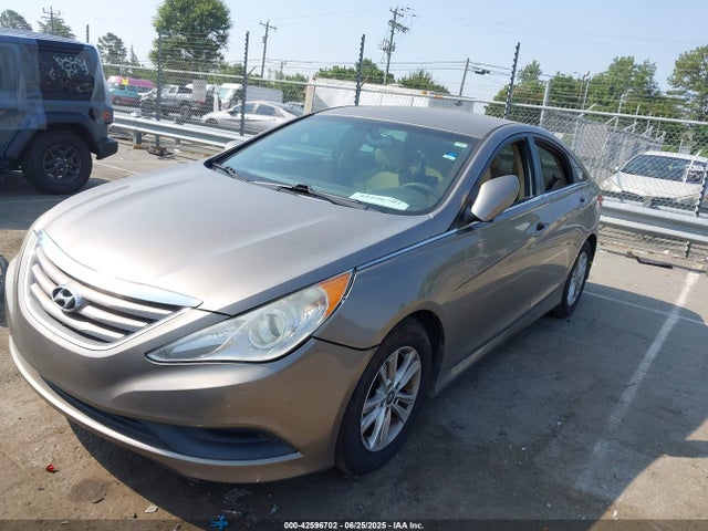 5NPEB4AC1EH909763 Hyundai gamma