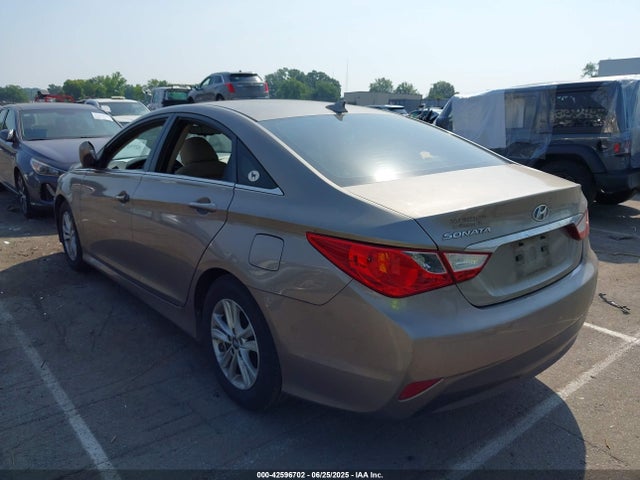 5NPEB4AC1EH909763 Hyundai gamma