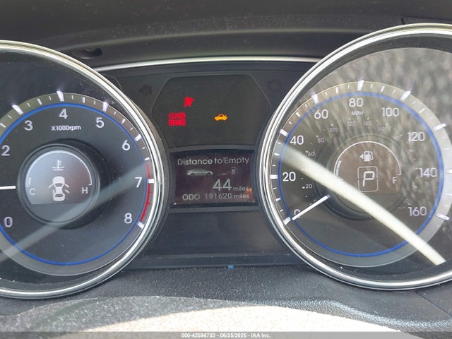 5NPEB4AC1EH909763 Hyundai gamma