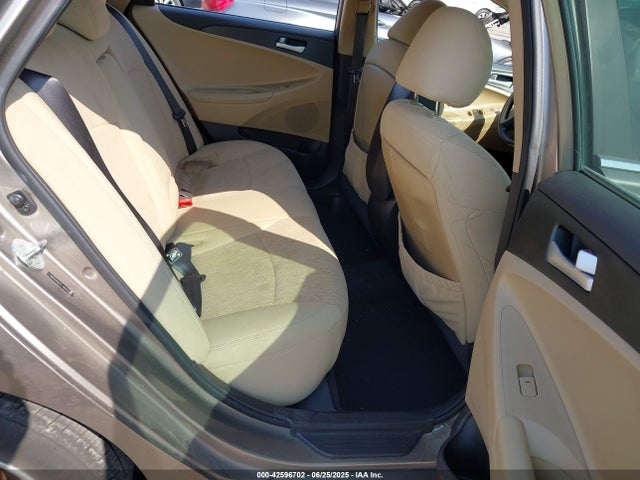 5NPEB4AC1EH909763 Hyundai gamma