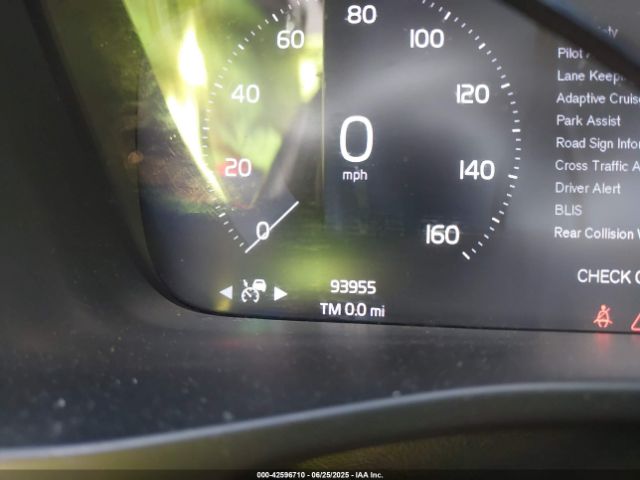 2019 VOLVO XC40 YV4162XZXK2018433 Photo 6