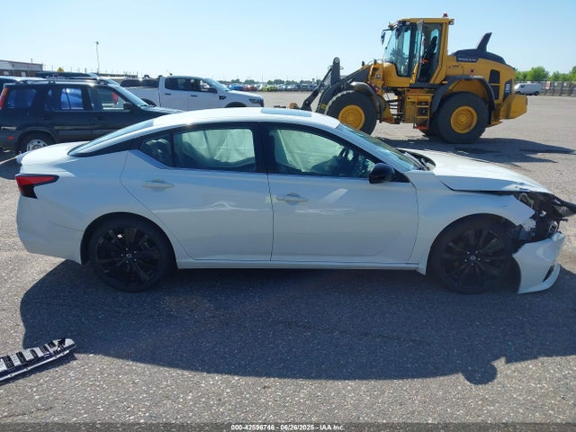 Nissan 2022 2022 1N4BL4CV1NN414838 Image 14