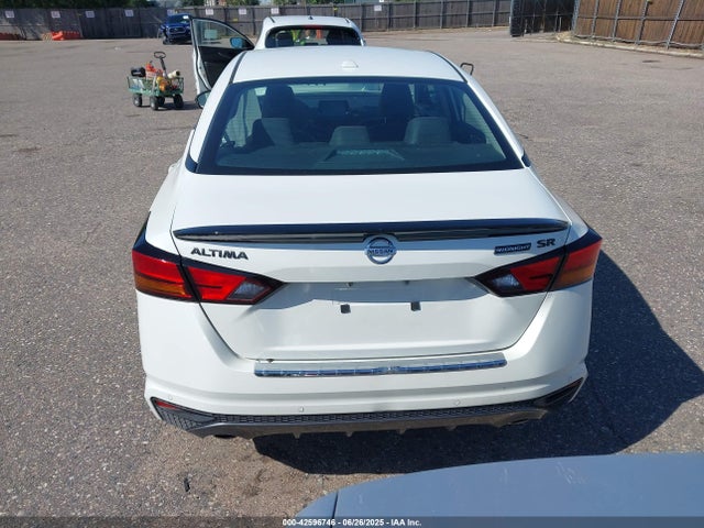 Nissan 2022 2022 1N4BL4CV1NN414838 Image 17