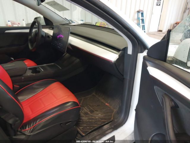 2022 TESLA MODEL Y 7SAYGDEF0NF540186 Photo 4