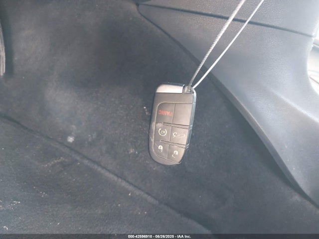 2C3CCAETXEH109067 Chrysler 2014