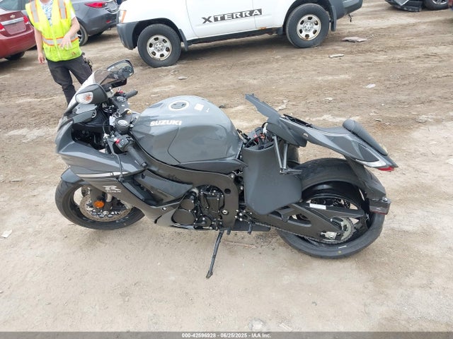 JS1GN7FAXS7100622 Suzuki N738