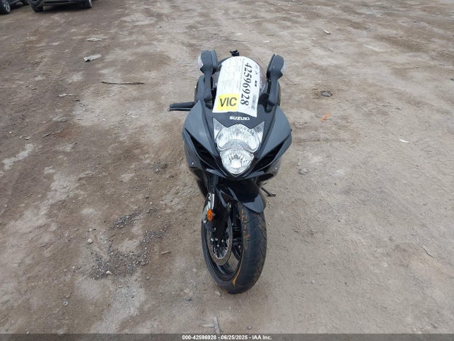 JS1GN7FAXS7100622 Suzuki N738