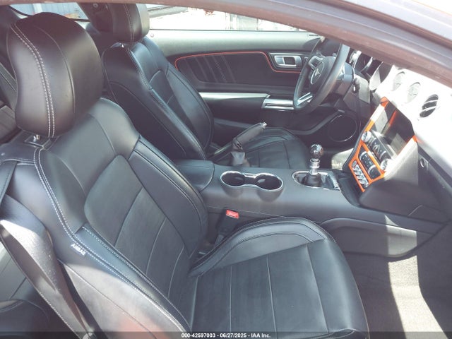 1FA6P8CFXF5413131 Ford 2015