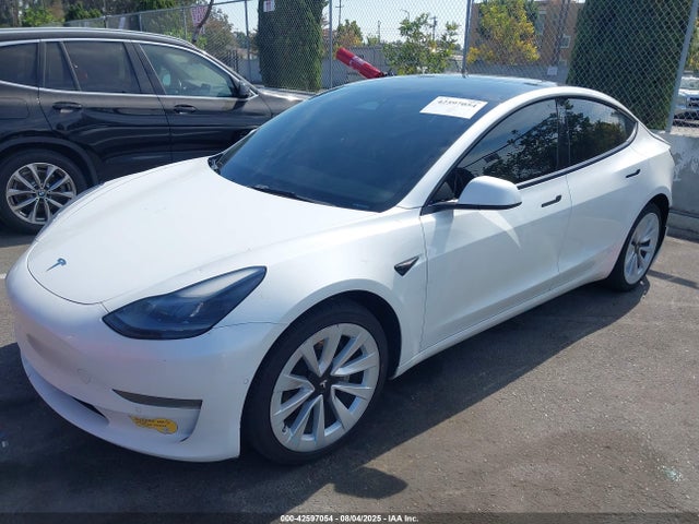 Tesla MODEL 3 2022 5YJ3E1EA7NF297637 Image 2
