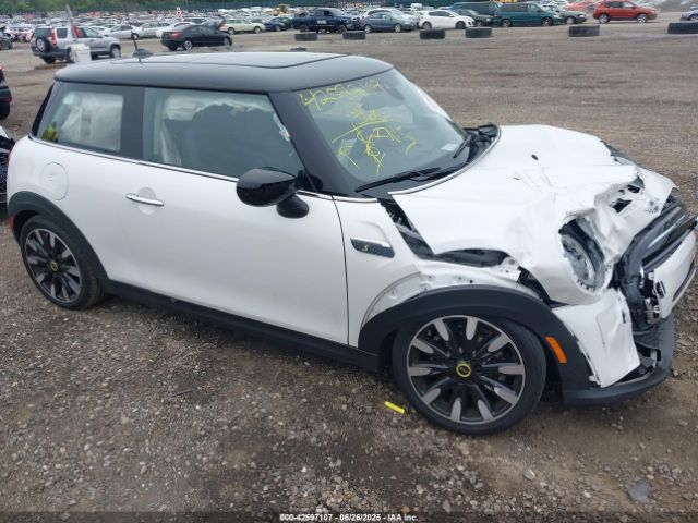 2024 MINI SE HARDTOP WMW13DJ01R2V18747