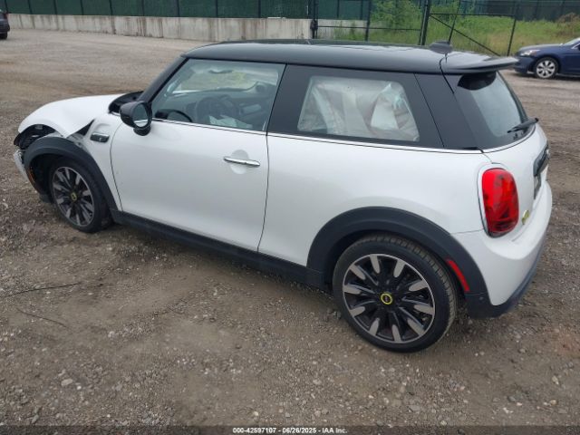 2024 MINI SE HARDTOP WMW13DJ01R2V18747 Photo 2