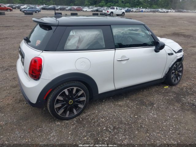2024 MINI SE HARDTOP WMW13DJ01R2V18747 Photo 3