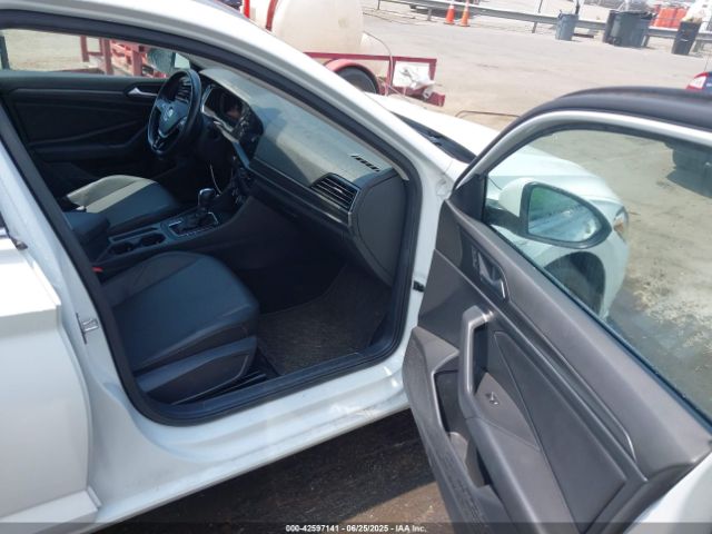2019 VOLKSWAGEN JETTA 3VWEB7BU8KM171987 Photo 4