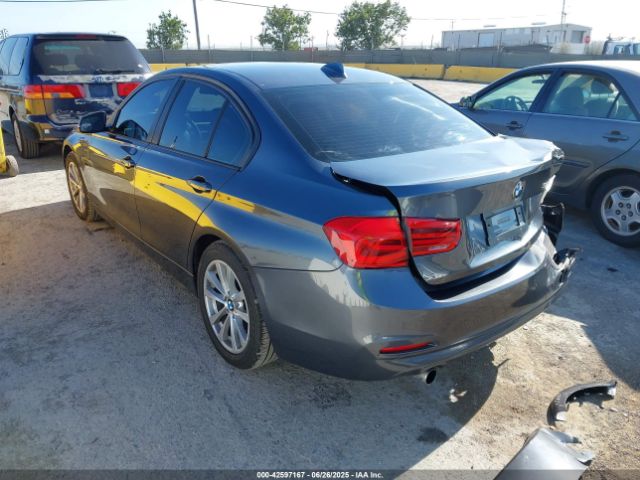 2018 BMW 320I WBA8E1G59JNU88913 Photo 2