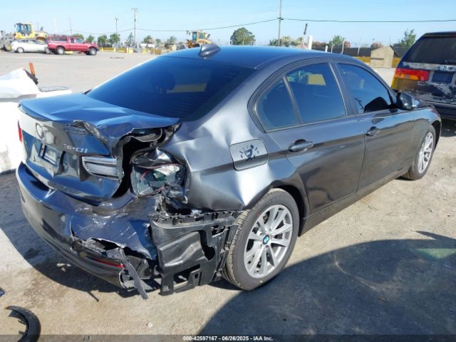 2018 BMW 320I WBA8E1G59JNU88913 Photo 3