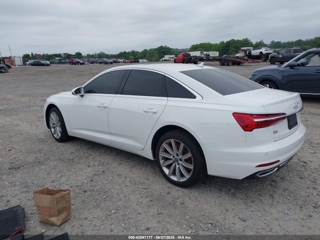 2019 AUDI A6 WAUD8AF22KN126484 Photo 2