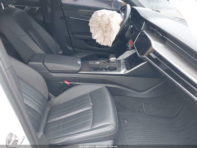 2019 AUDI A6 WAUD8AF22KN126484 Photo 4