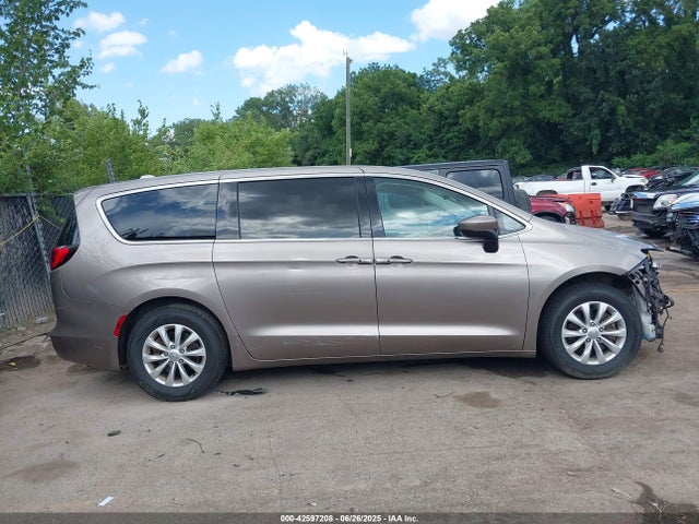 Chrysler Pacifica 2017 2C4RC1DG2HR833473 Image 14