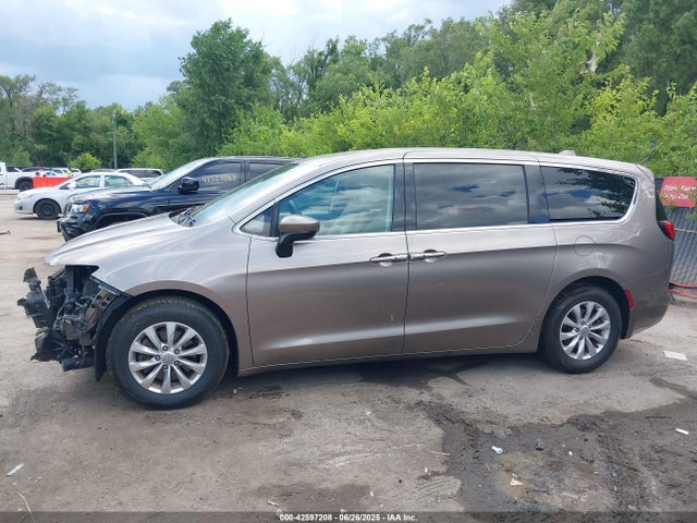 Chrysler Pacifica 2017 2C4RC1DG2HR833473 Image 15