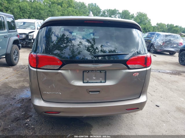 Chrysler Pacifica 2017 2C4RC1DG2HR833473 Image 17