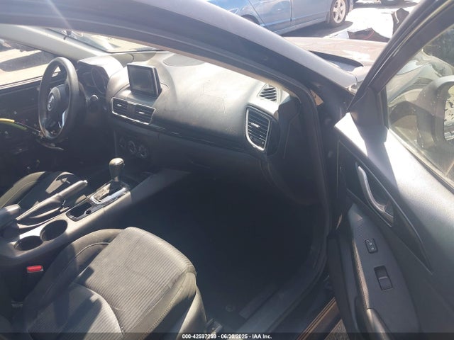 3MZBM1U75GM299225 Mazda pe