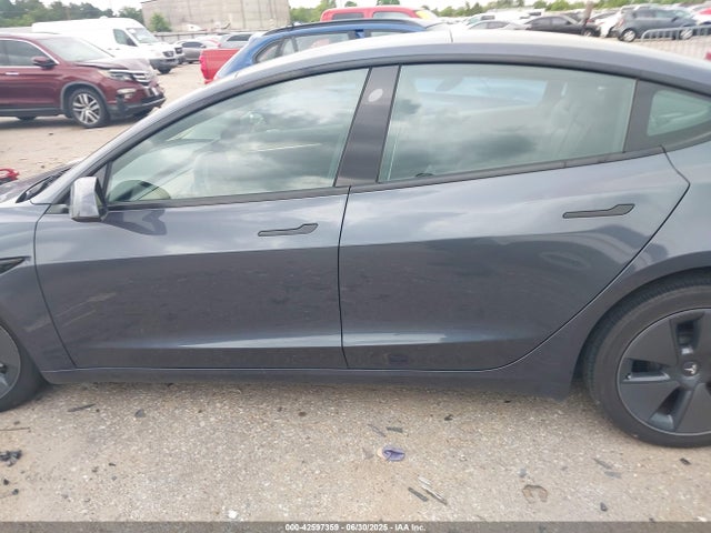 Tesla 2023 2023 5YJ3E1EA7PF583748 Image 13