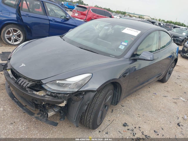 Tesla 2023 2023 5YJ3E1EA7PF583748 Image 2