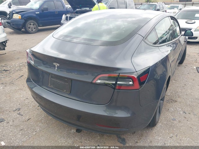 Tesla 2023 2023 5YJ3E1EA7PF583748 Image 4