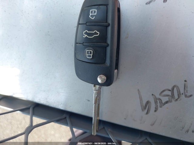 2017 AUDI A3 WAUAUGFF9H1080723 Photo 10