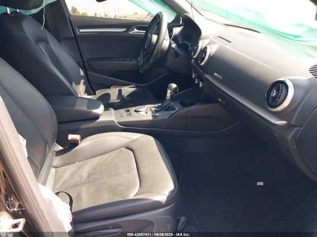 2017 AUDI A3 WAUAUGFF9H1080723 Photo 4
