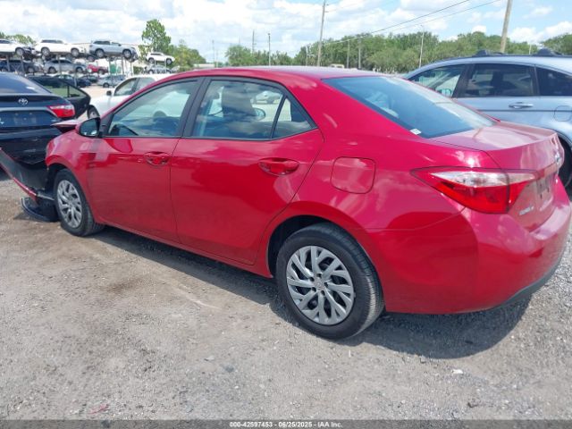 2019 TOYOTA COROLLA 2T1BURHE7KC215790 Photo 2