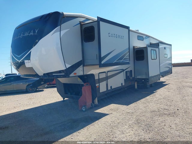 5SFSG4220KE404851 Heartland Gateway 5th Wheel 44&#039;