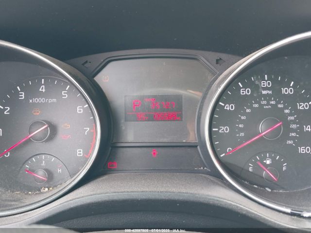 KNDMB5C10H6243488 KIA 2017
