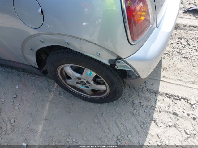 2010 MINI COOPER WMWMF3C52ATZ21447 Photo 5